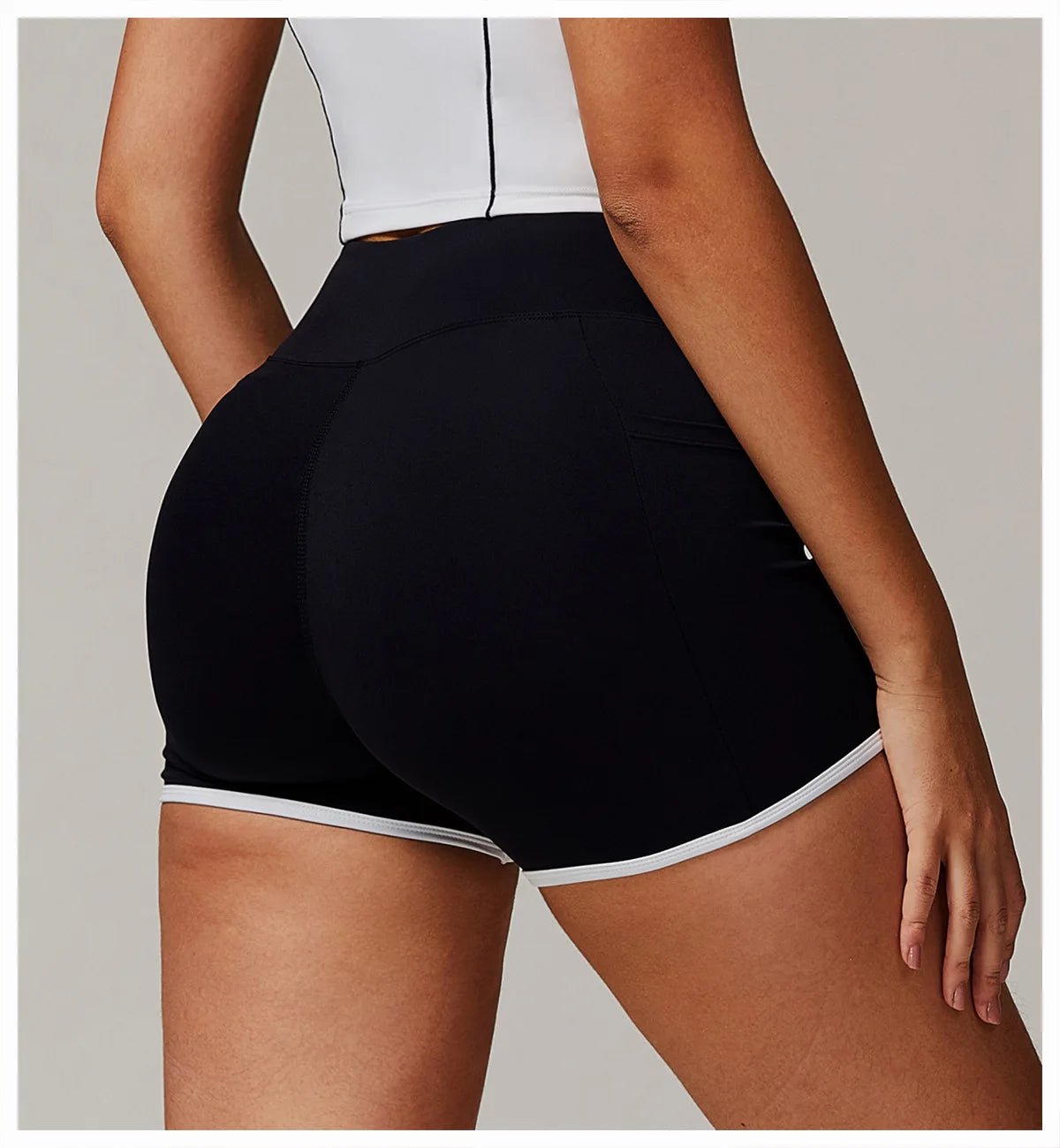 Elastic Yoga Shorts High Waist With pocket